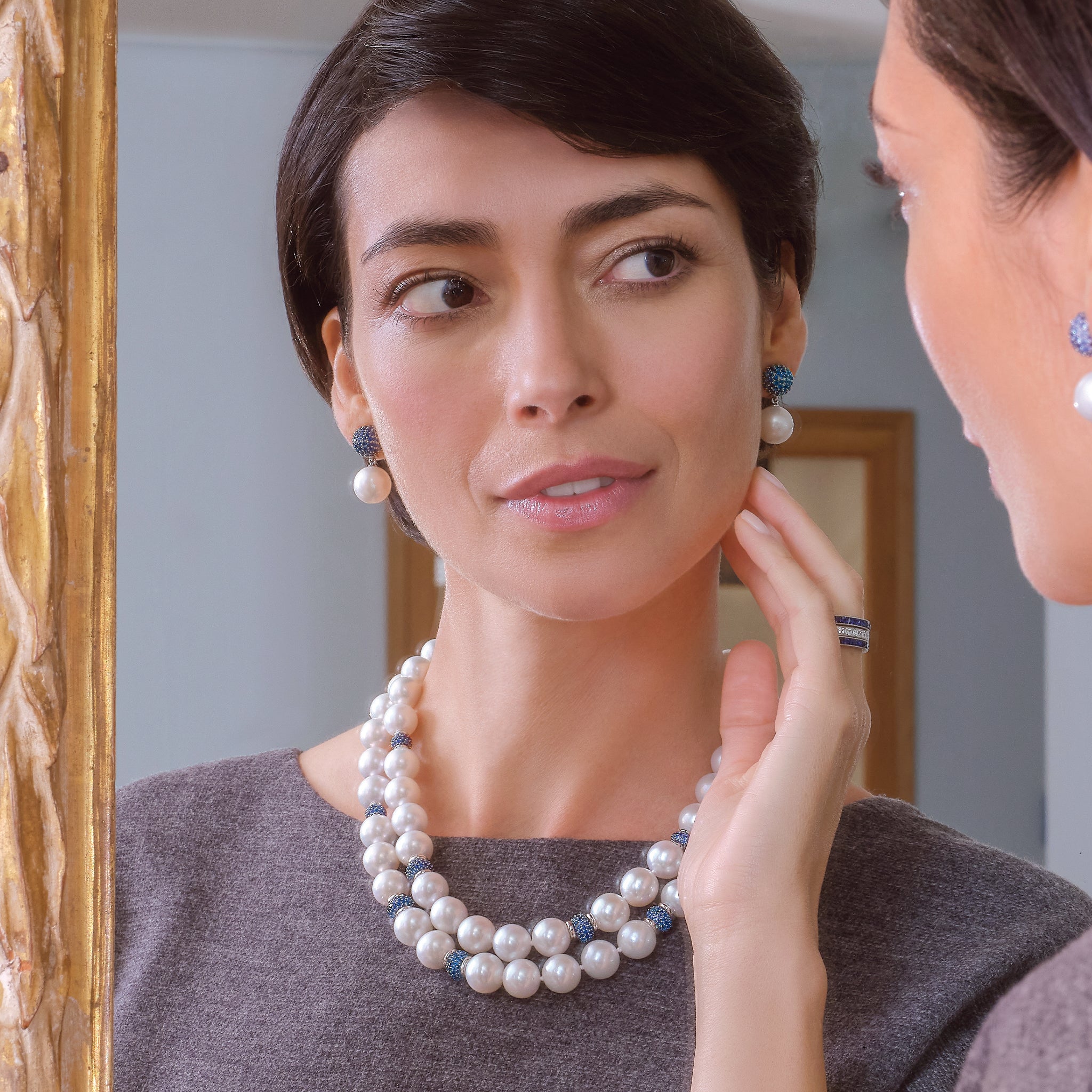 Boule Earrings in Sapphire & Pearl