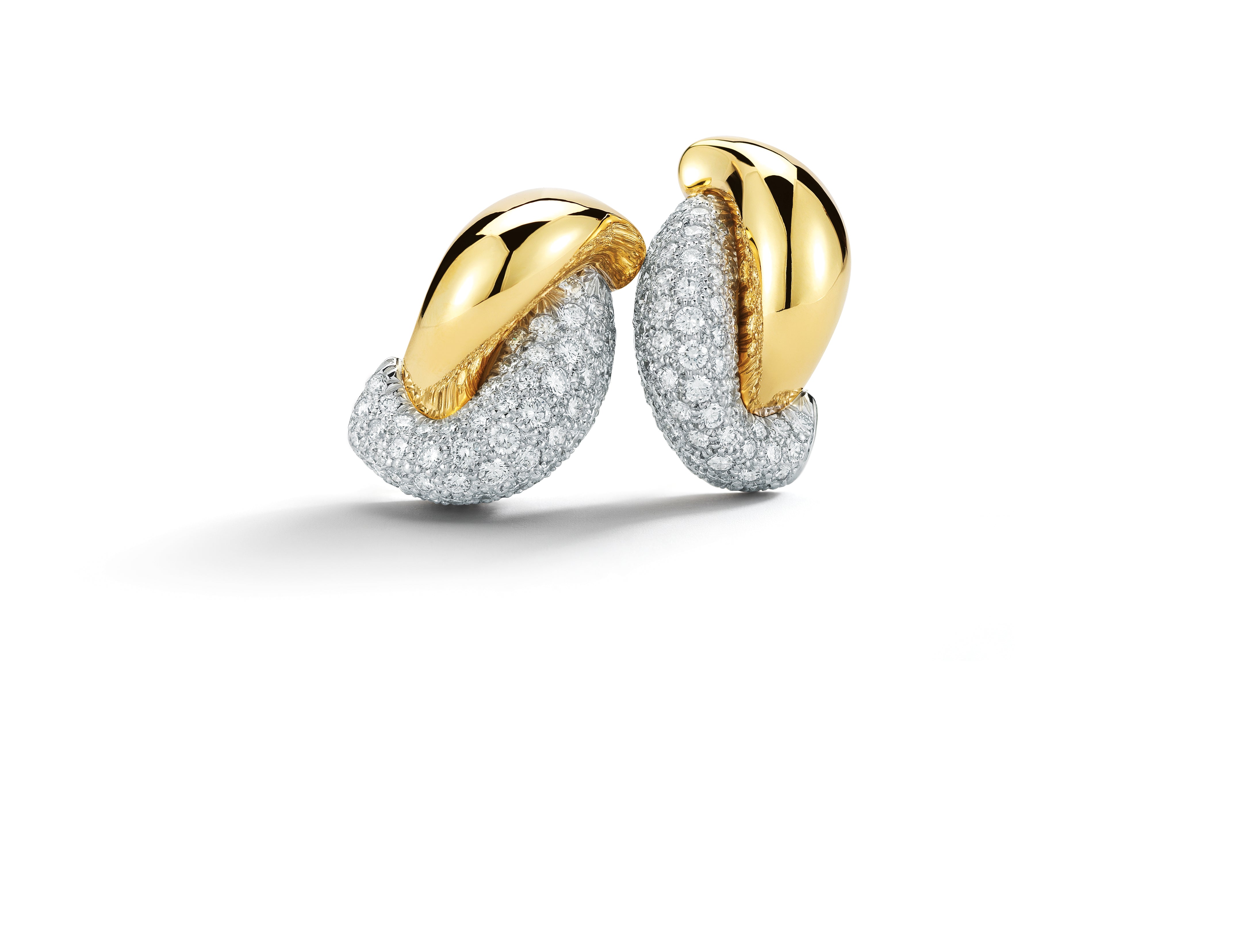 Half Link Earrings in Pave Diamond