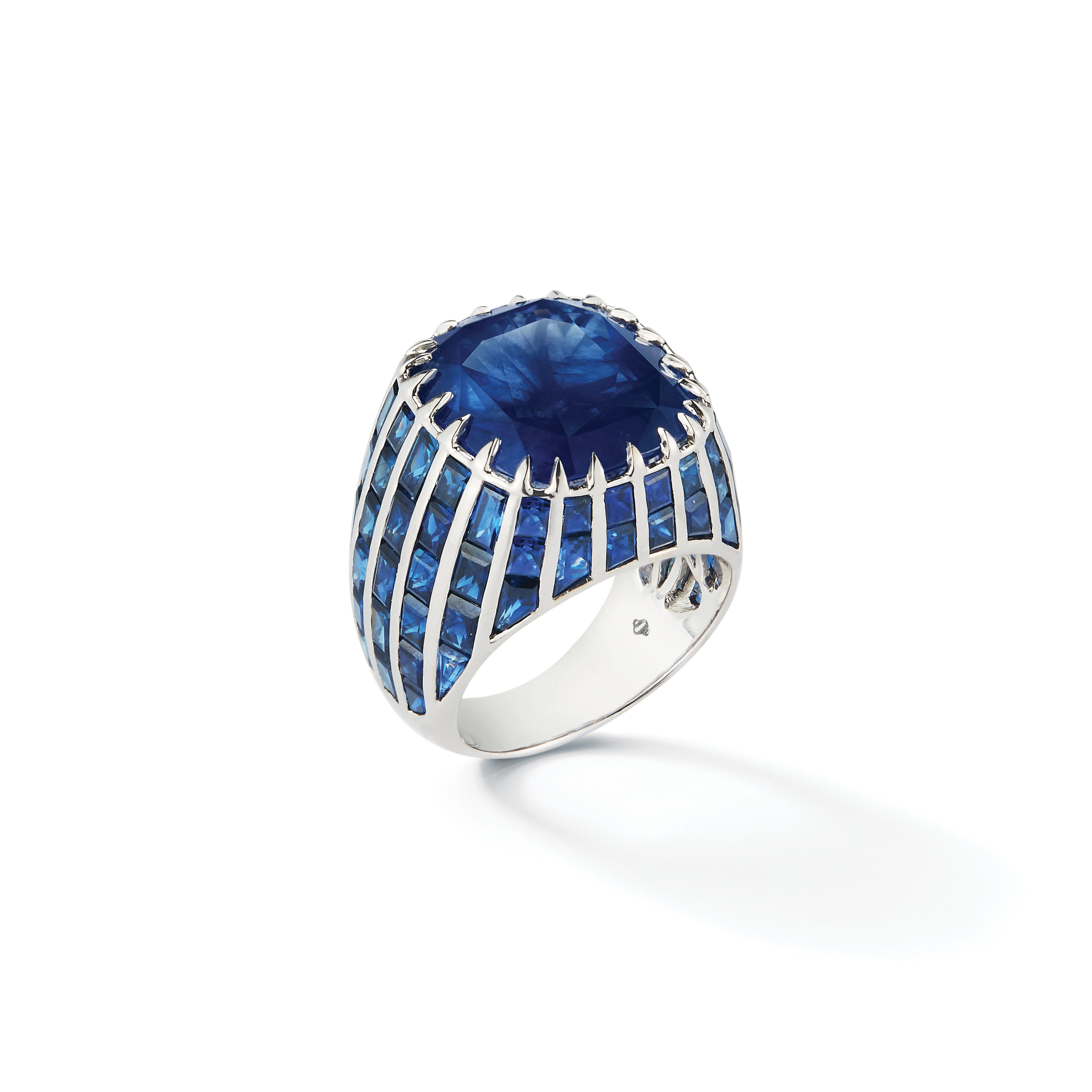 Torino Ring in Sapphire