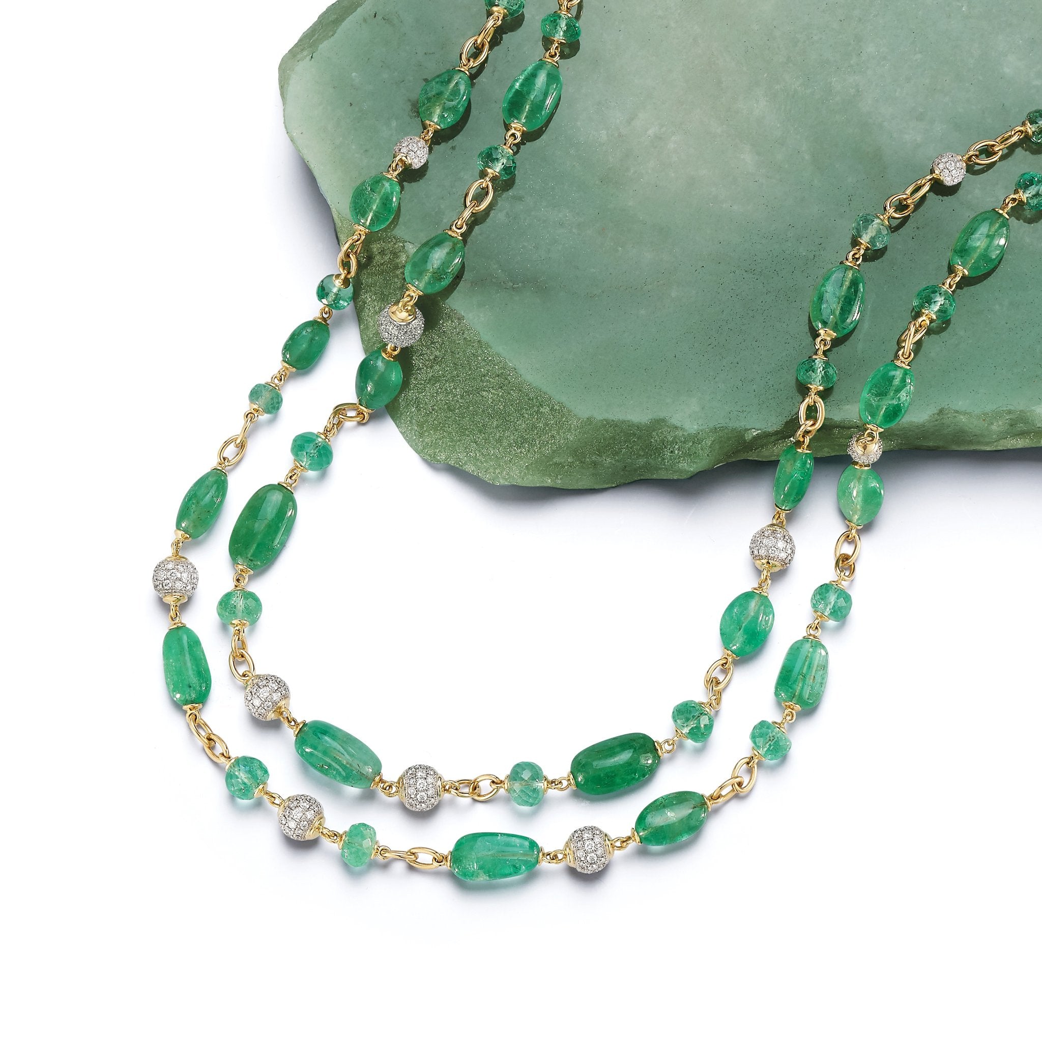 cabochon emerald necklace pave diamond yellow gold